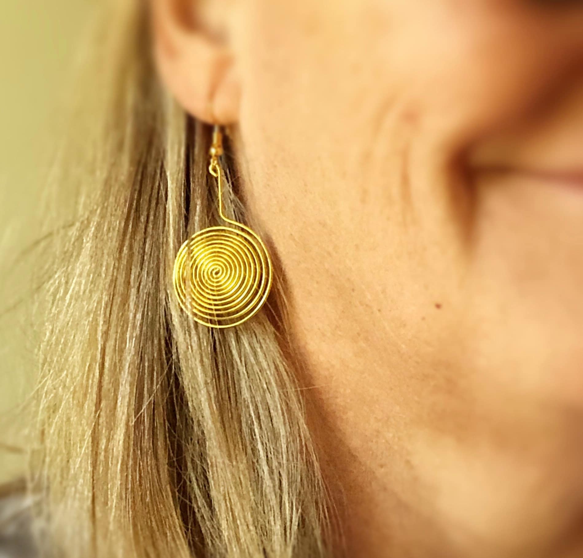 Pair spiral statement earrings, Modern lightweight swirl dangle simple boho earring, Whimsical silver, gold, black, purple, rose gold hooks
