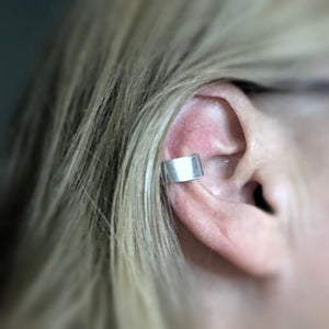 Hammered  silver aluminum ear cuff • Wide ear cuff no piercing Hand forged earcuff • Thick ear cuff rustic earring