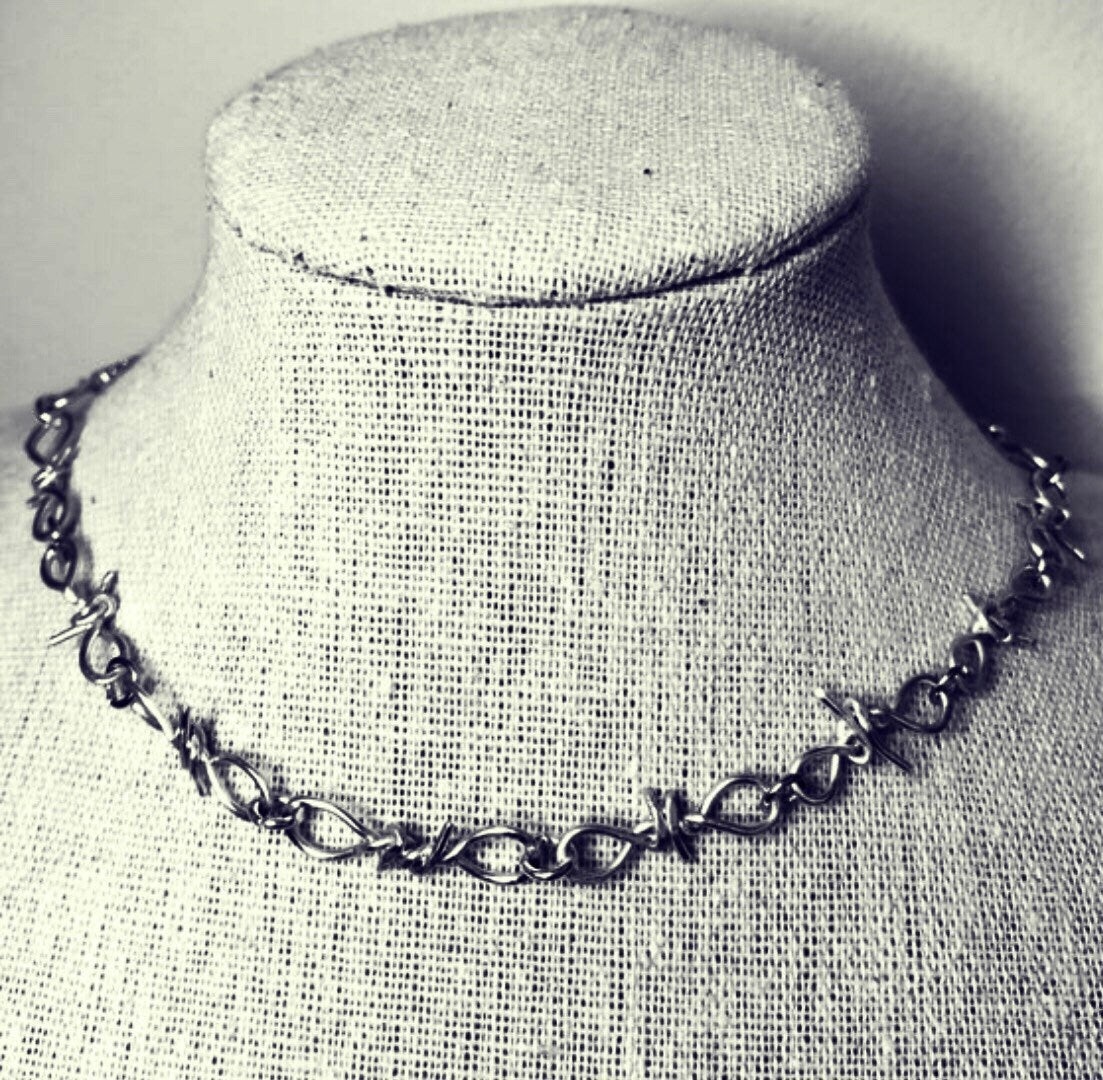 Gothic jewelry choker necklace victorian horror goth chain for wedding, Unique jewelry bloody neck bite necklace spiked choker