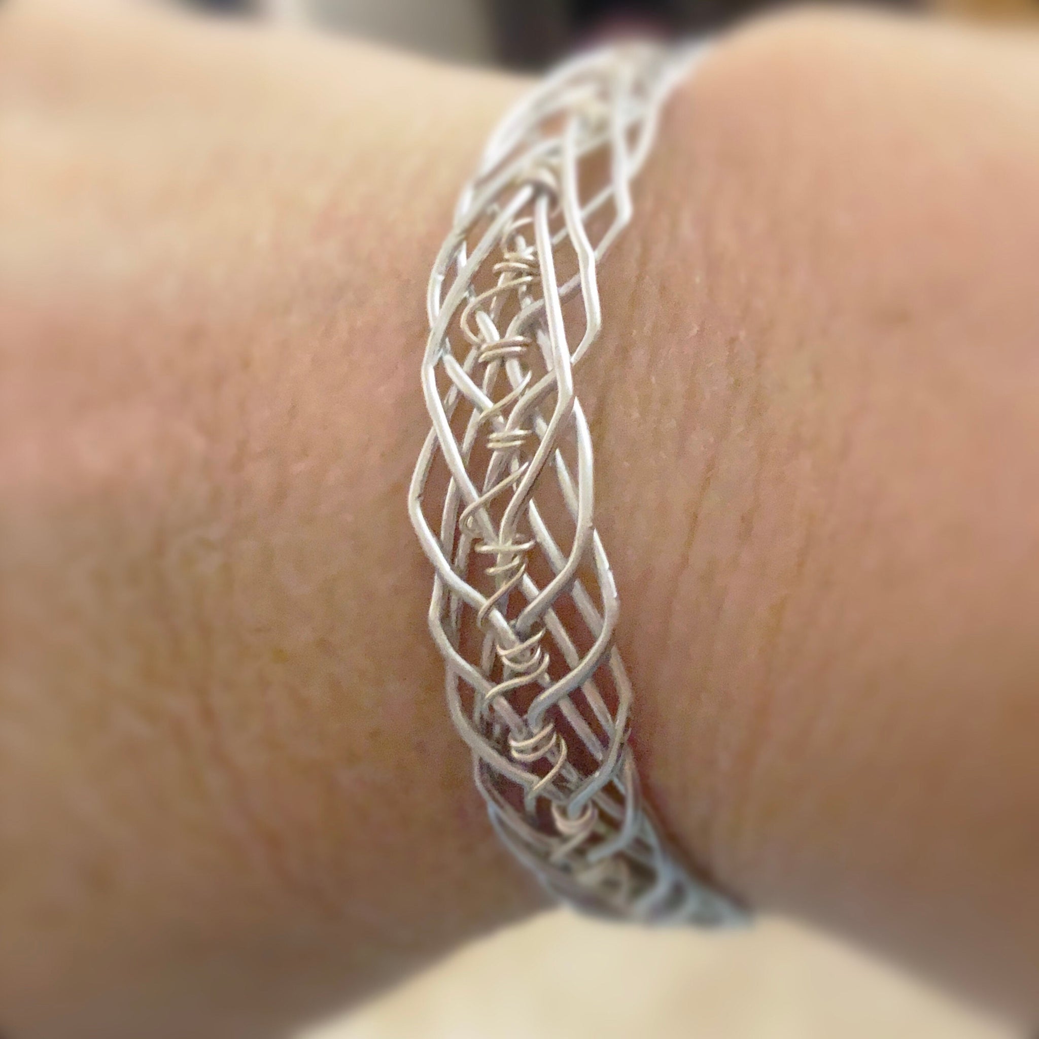 Wire Jewelry Making: 8 Tips for Wire Weaving and More - Interweave